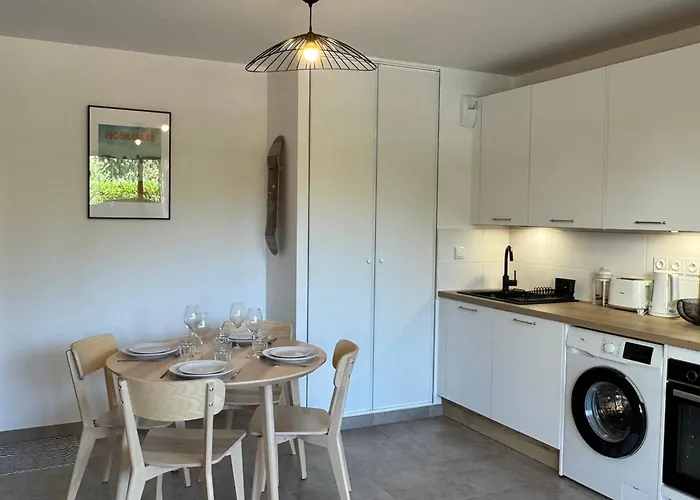 2 Pièces à Houlgate, Proche Plage, Avec Balcon Et Parking - Fr-1-487-382 Houlgate